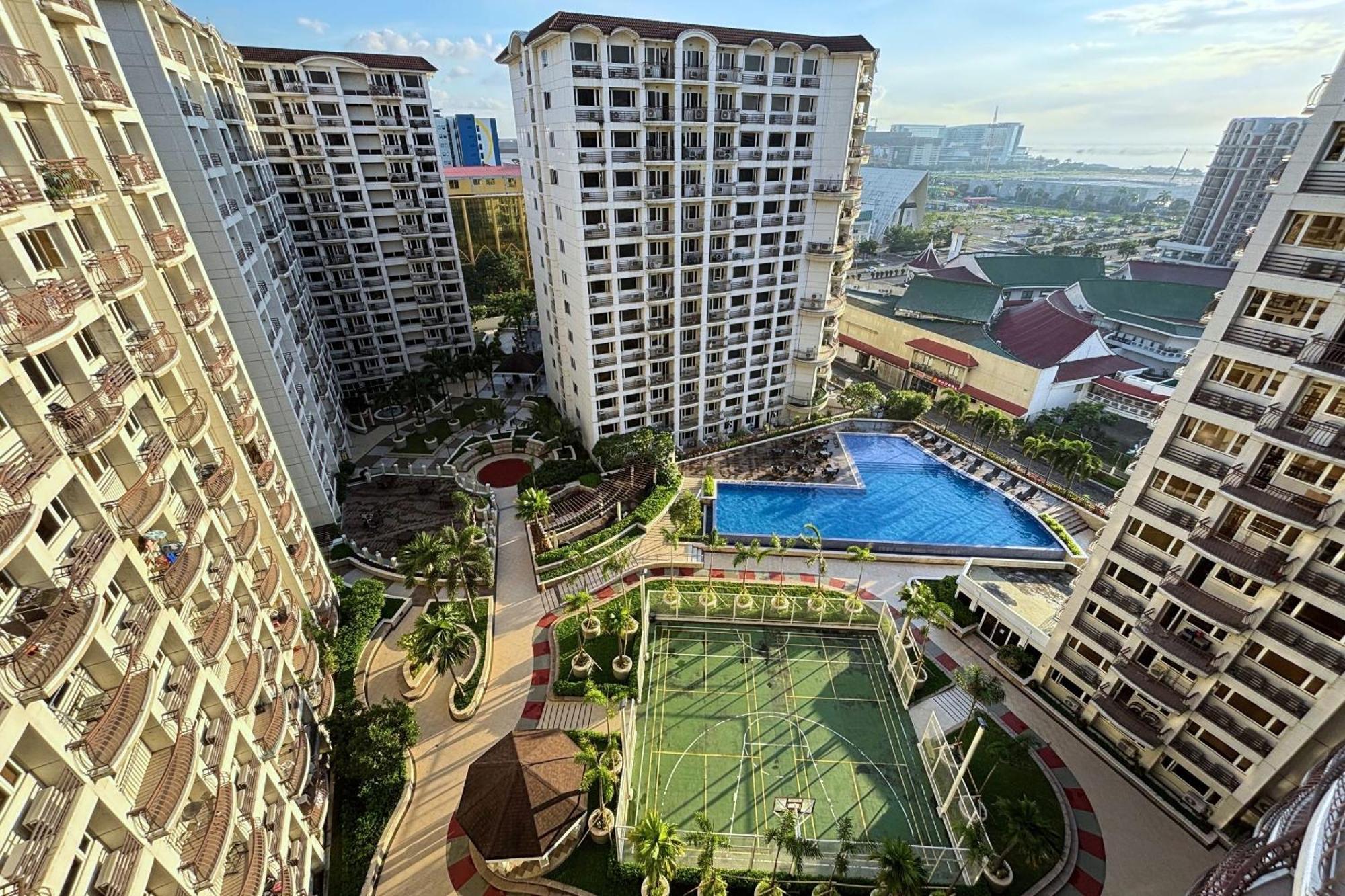 Extremeli Suites Manila Powered By Cocotel Zewnętrze zdjęcie