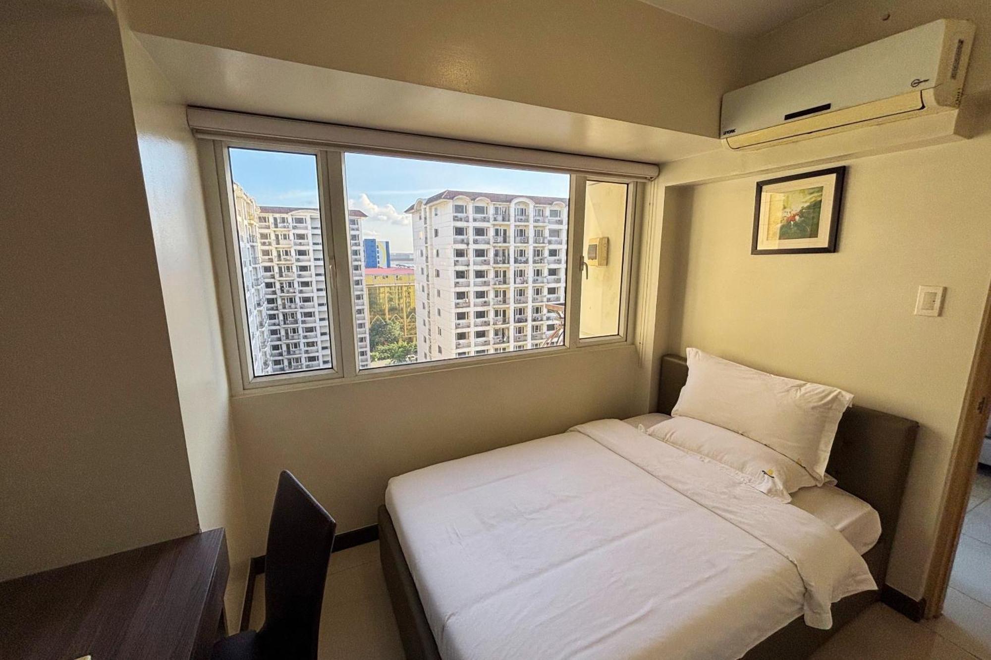 Extremeli Suites Manila Powered By Cocotel Zewnętrze zdjęcie